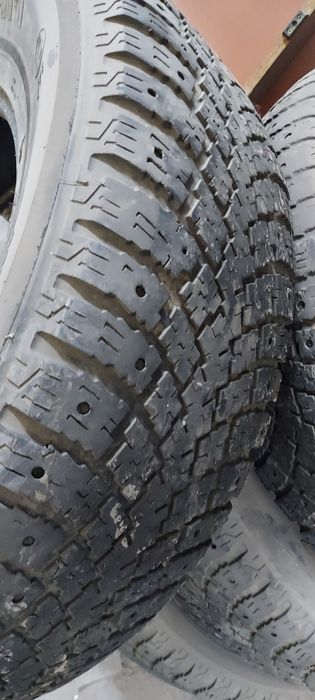 Продам шины brigestone