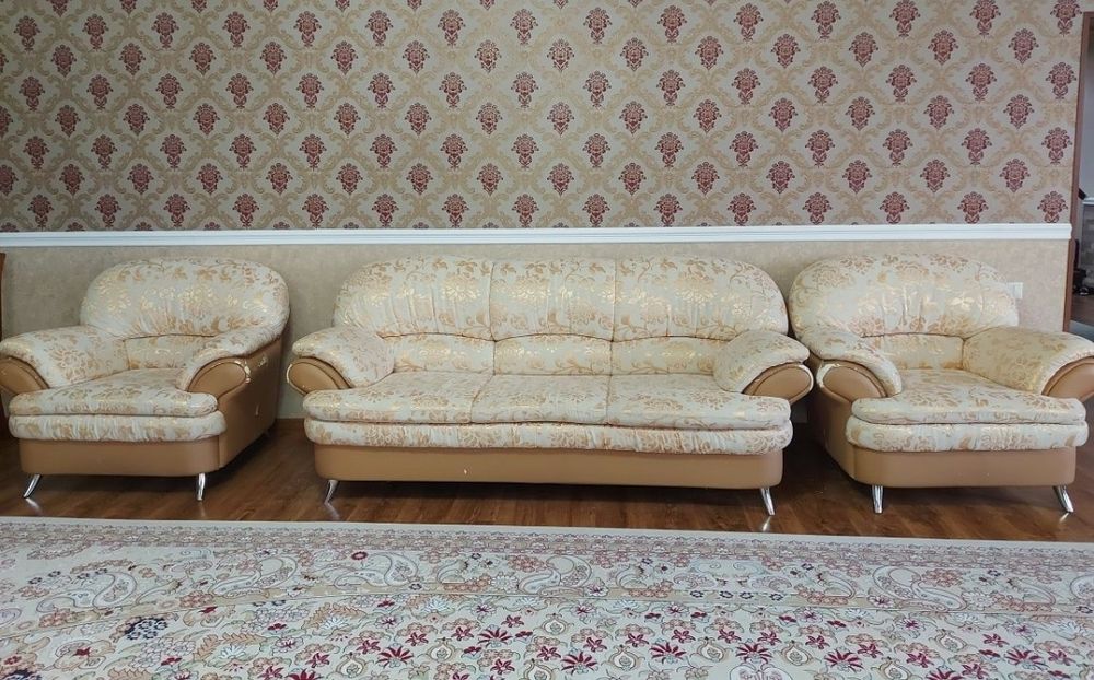 Диван и 2 кресла
