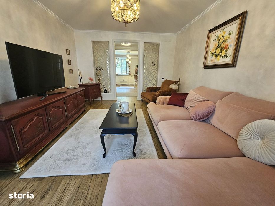 Apartament 3 camere 2 locuri de parcare si boxa , Strada Carpati