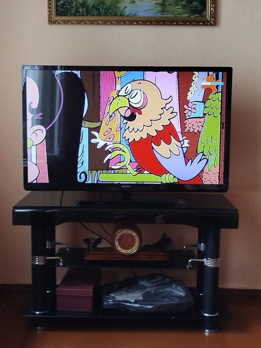 Тумбочка под телевизор 100х40ж60