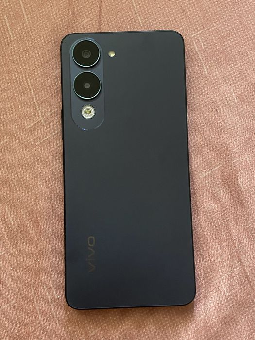 VIVO Y04 продам телефон
