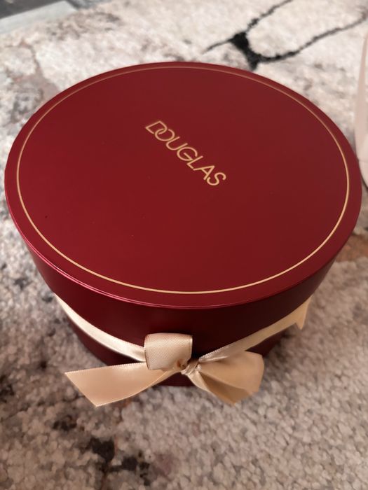 Douglas Iconic Glam Palette грим подаръчна кутия