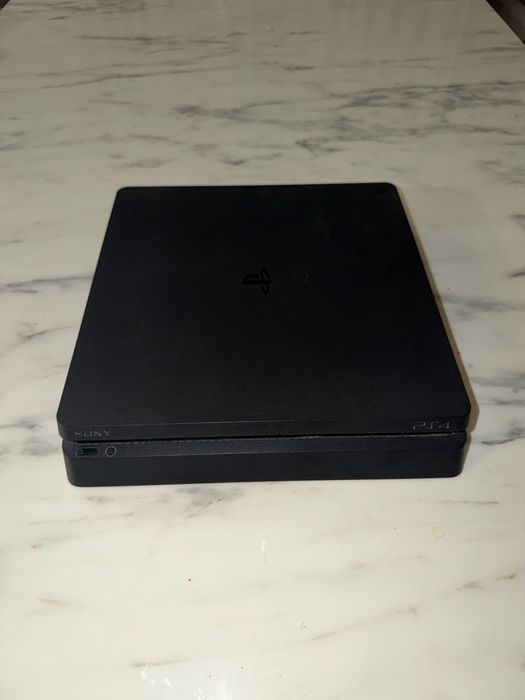 Продам PS4, ПС4, плейстейшин 4