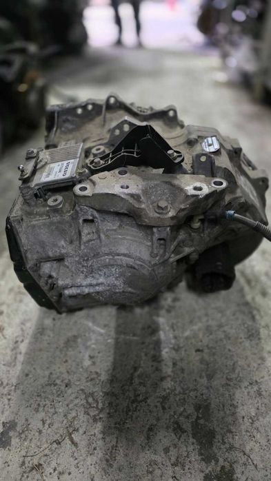 Скоростна кутия за Volvo V70 2.4 D5 / Волво В70 Д5 2009г