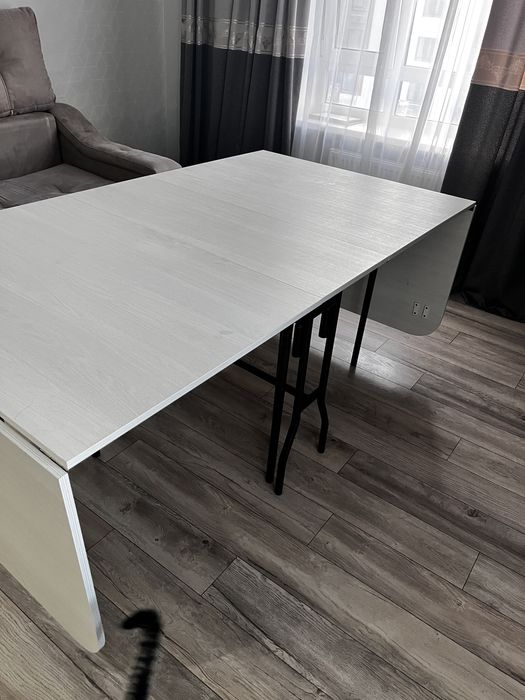 Стол трансформер (очень удобный)