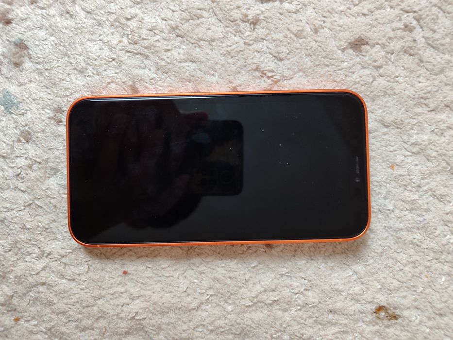 iPhone Xr на корпусе 17 Про