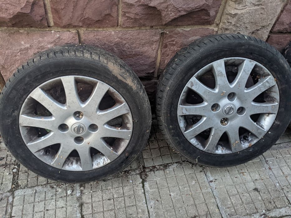 Джанти с гуми за Nissan Almera N16