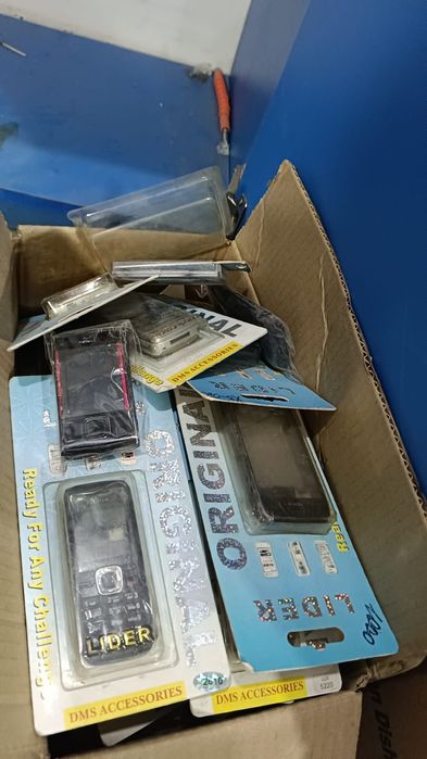 Коробка корпусов на старые телефоны