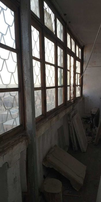 Продается 4х комнатная квартира срочно