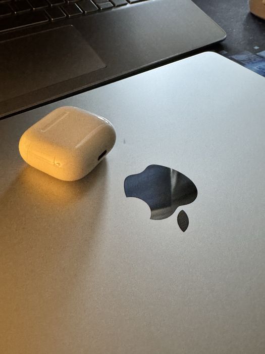 MacBook Pro M3 Pro, 18/512