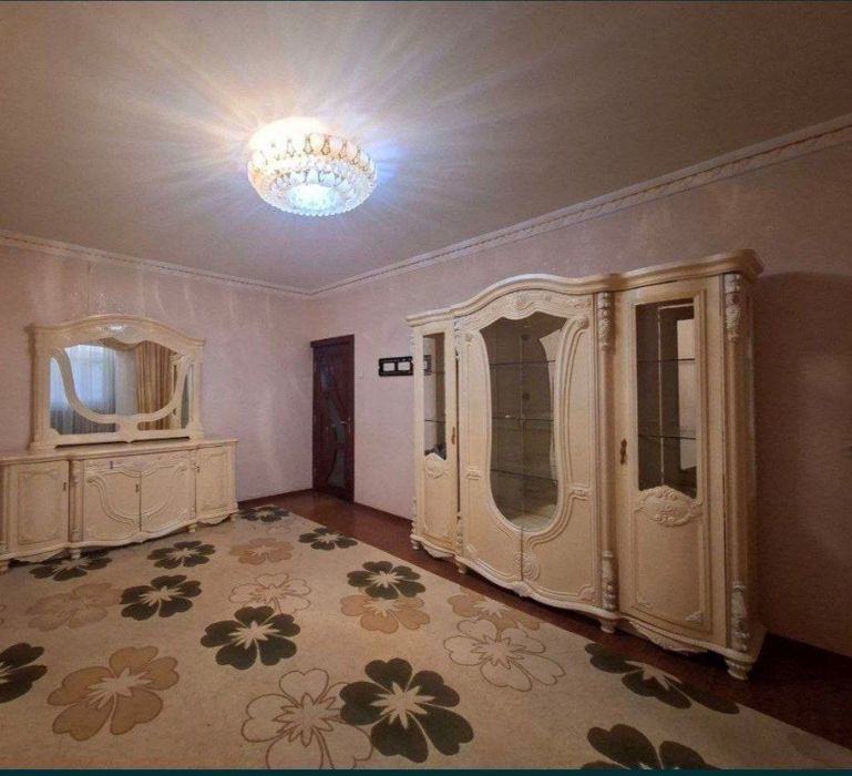 Срочно продаётся 3 х комнатная квартира