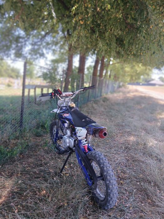 Vând cross 125 4 t , in 4 trepte funcțional