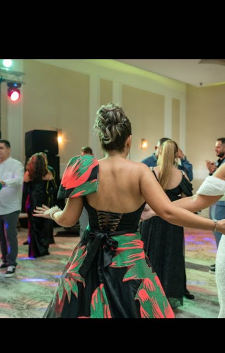 Rochita ocazie 1200 ron , masura m