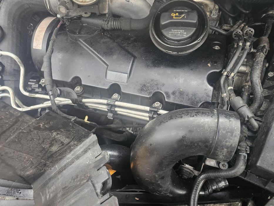 Двигател 1.9 90 коня VW Touran и други части