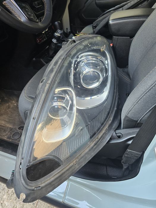 Far stanga Porsche Macan 95B bixenon 2014 pana 2018
