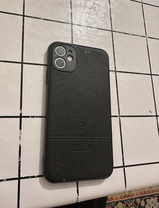 Продам iPhone 11 64 GB