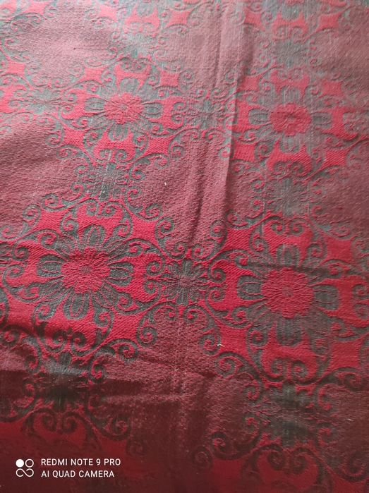 Вълнени нови килими от соца