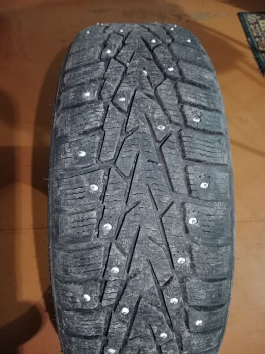 185/60/15 Nokian Hakkapelite 7