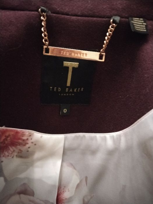 Пальто TED BAKER  London