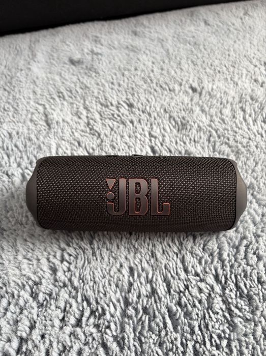 Boxa JBL nefolosita