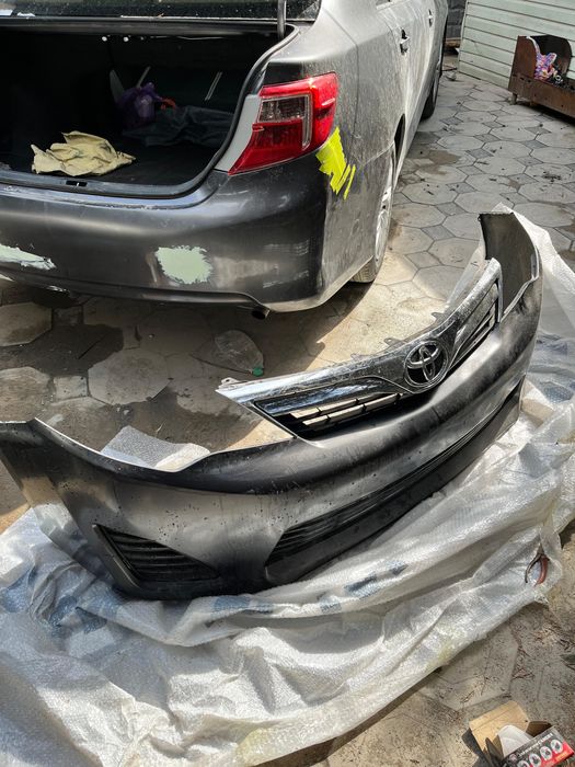 Передние бампер camry 50 (американец)