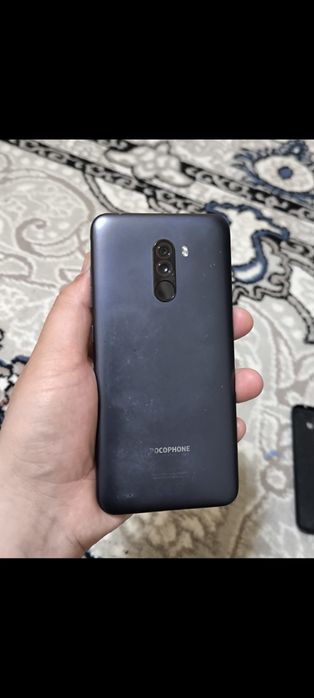Pocophone F1 (flagman 64gb)