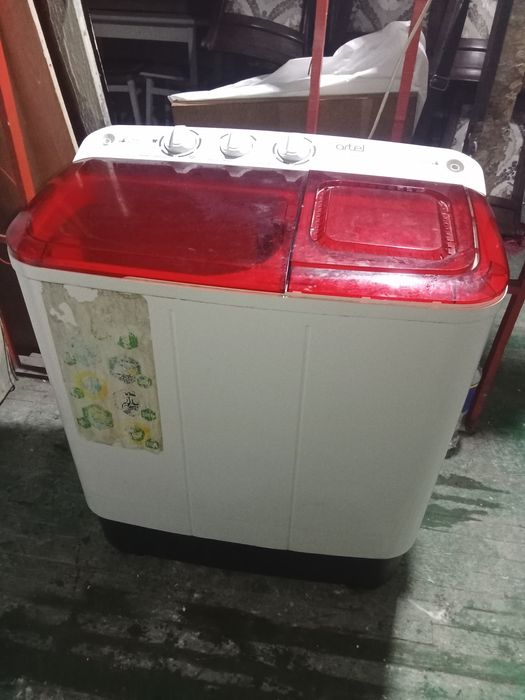 Артель полуавтомат стиральная машина рабочая продается.