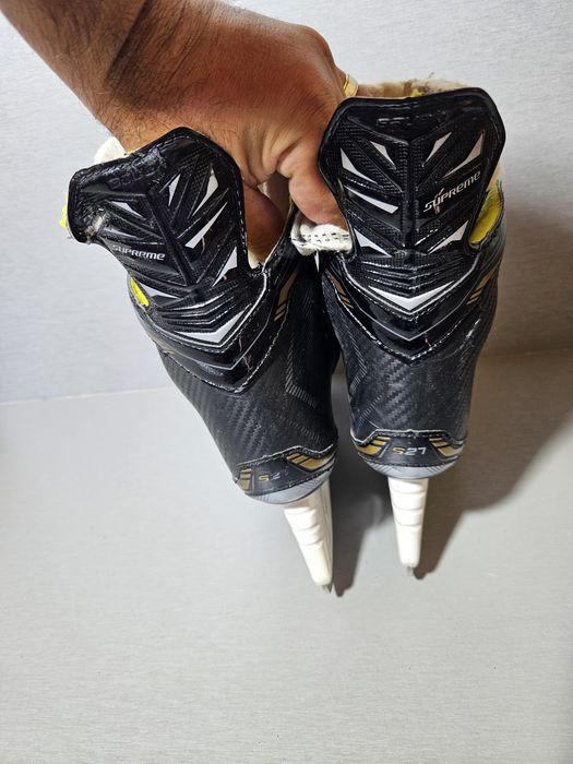 Patine hochei  3009 Bauer Supreme S 27, marime 33.5, lungime interioara 22.5cm.