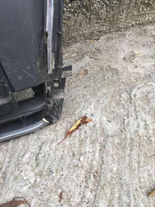 Grila din bara Audi 4 B8