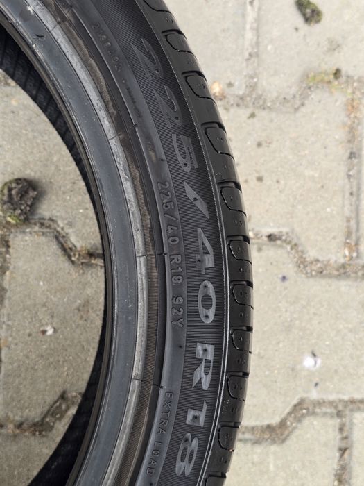 225 40 18 Pirelli