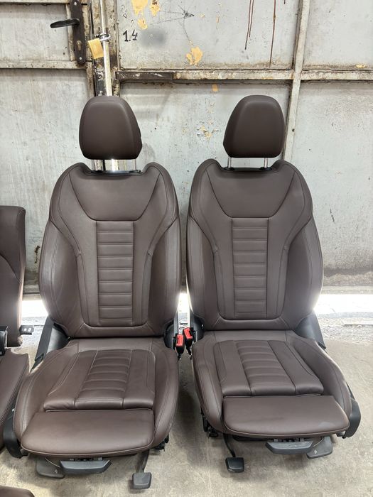 Рекаро салон BMW G20
