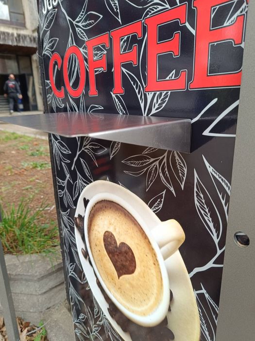 Поставка за чаши