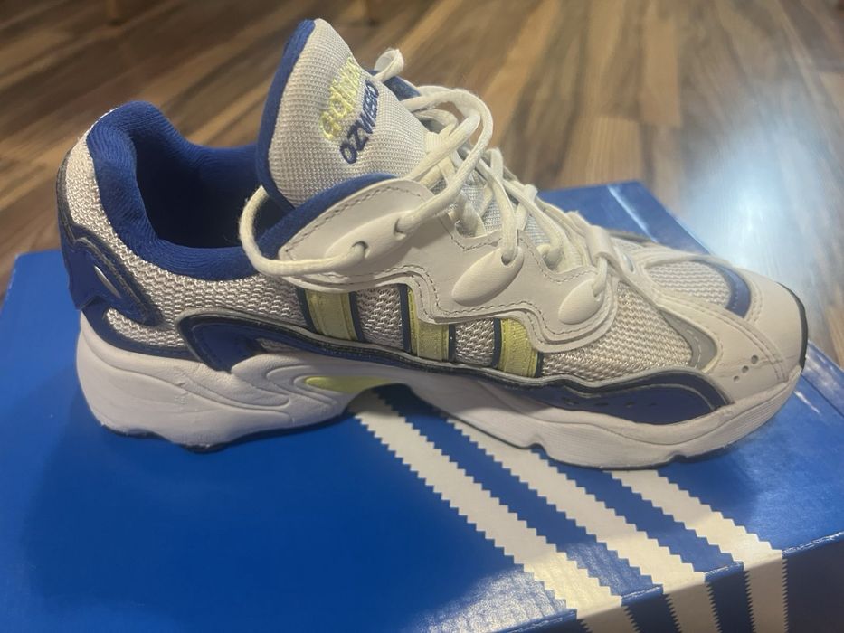 Маратонки Adidas