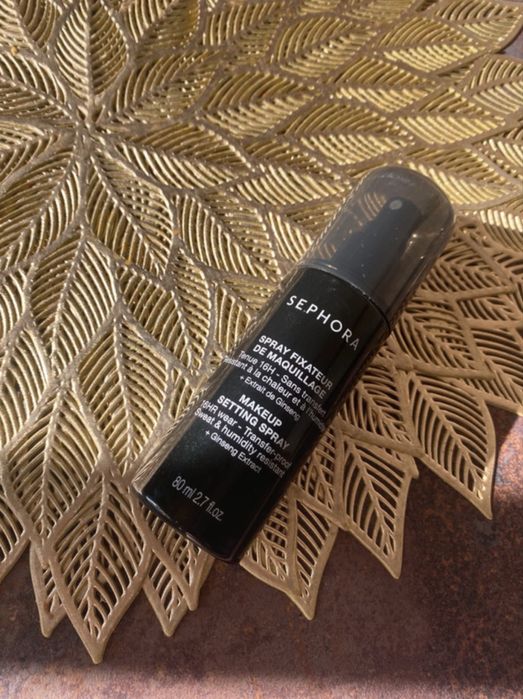 Spray fixare machiaj