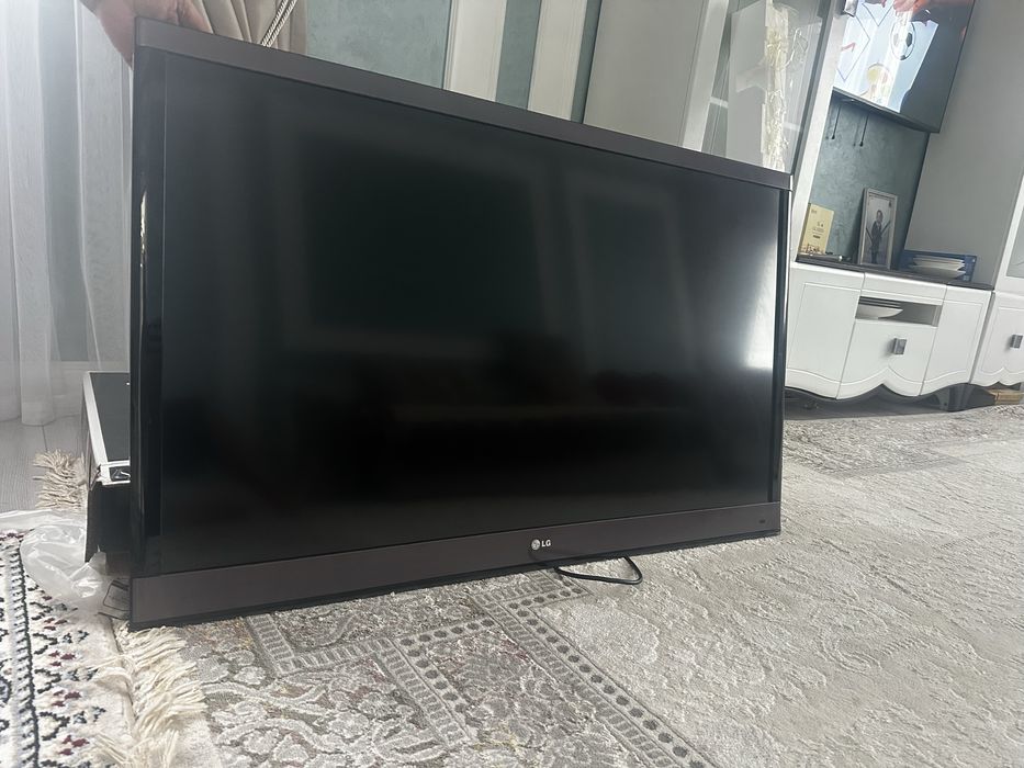 Телевизор на запчасти