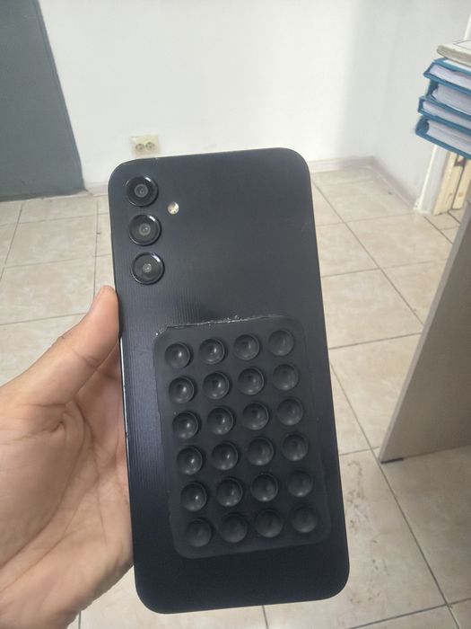 samsung a14 сатамын жаксы жагдайда бети сынык жаксы истеп тур брак