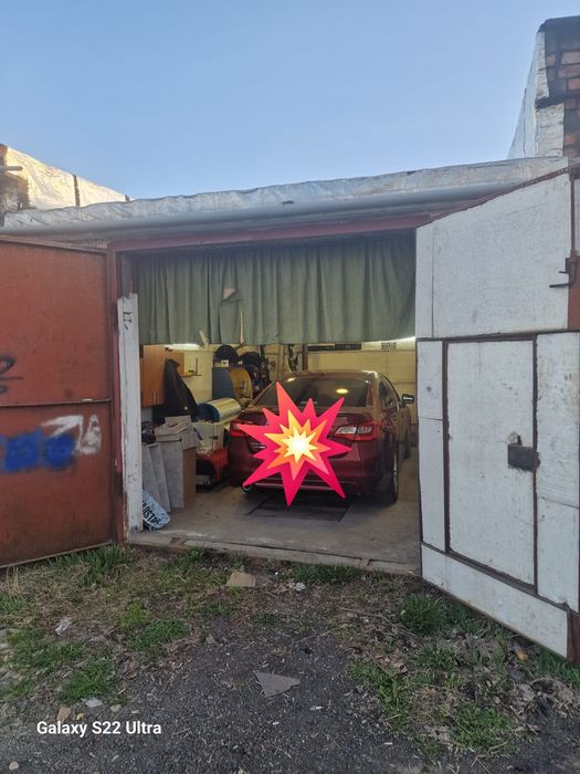 Продам гараж в центре