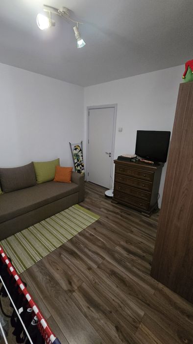 Apartament 3 cam