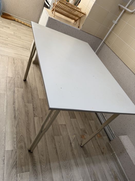 Кухонный стол сатылады 80*1,20 тап таза ас бөлмесіе арналған стол қол