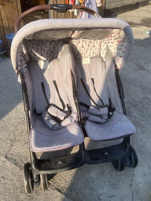 Коляска для двойни