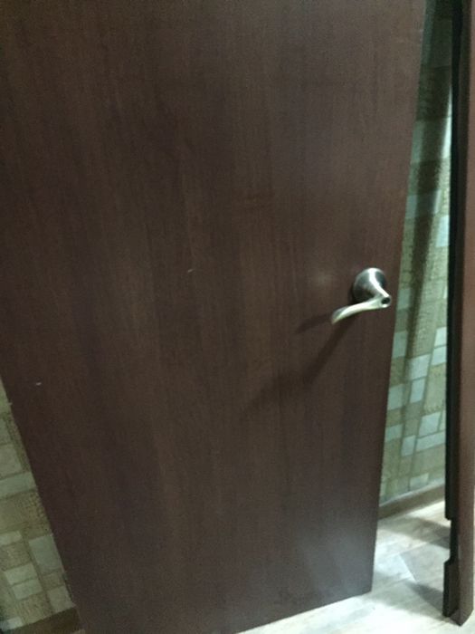 Продам дверь межкомнатную