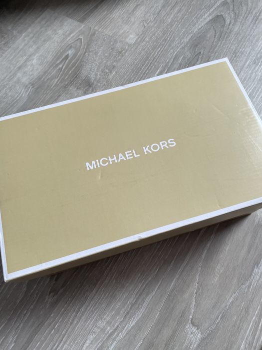 Michael kors нови обувки на ток