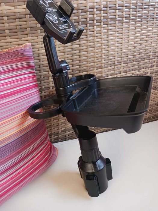 Стойка за GSM , чаши и таблет пкемпер одходяща