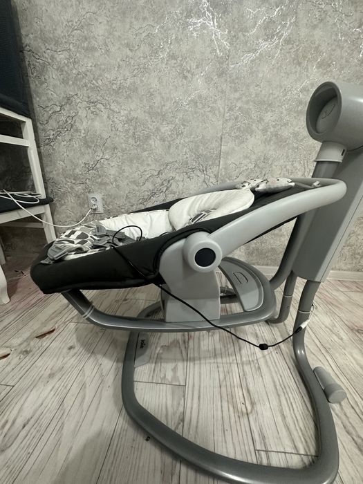 Продам электрокачелю Б/У