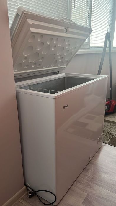 Продам морозильную камеру