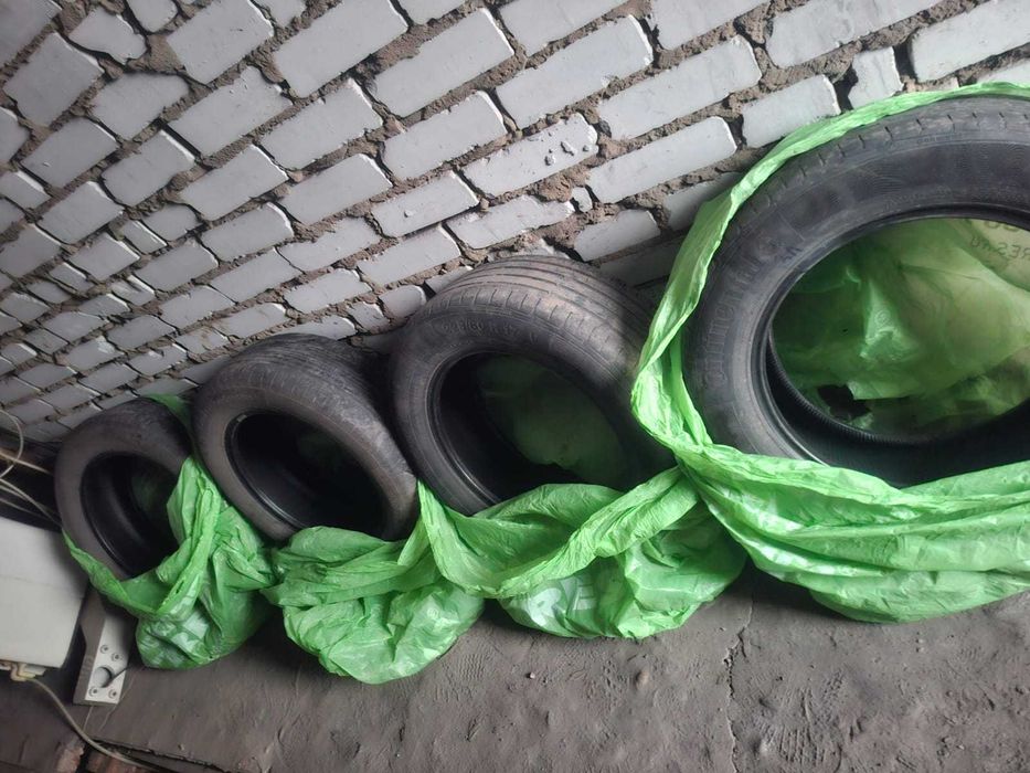 Диски литые и резина  на автомобиль