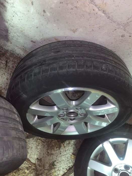Продавам джанти на  VW с гумите 205/55 R16