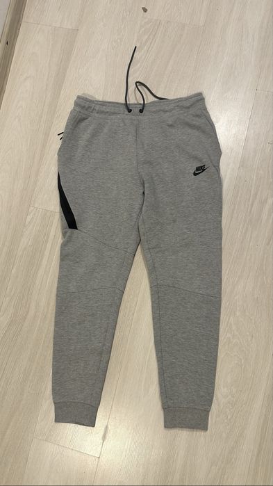Pantaloni nike, marimea S
