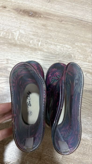 Светещи гумени ботуши за момиче 23 номер