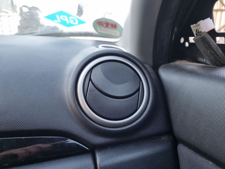 Grila aerisire dreapta Mazda 3 (BK) [Fabr 2003-2009] OEM